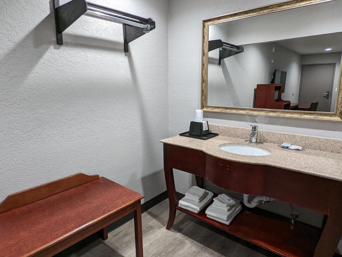 Okc Hotel Oklahoma City Eksteriør bilde