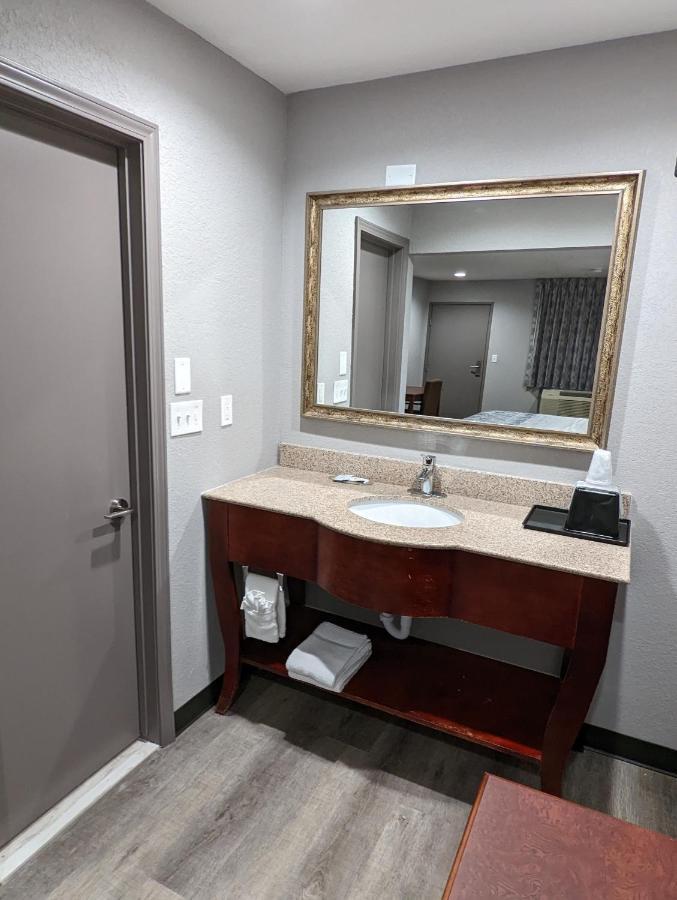 Okc Hotel Oklahoma City Eksteriør bilde